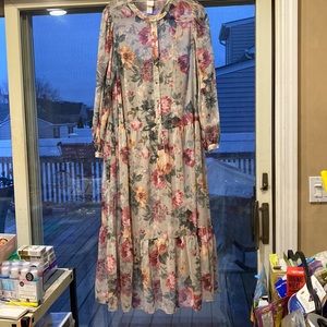 H&M beautiful chiffon floral maxi dress - size XL